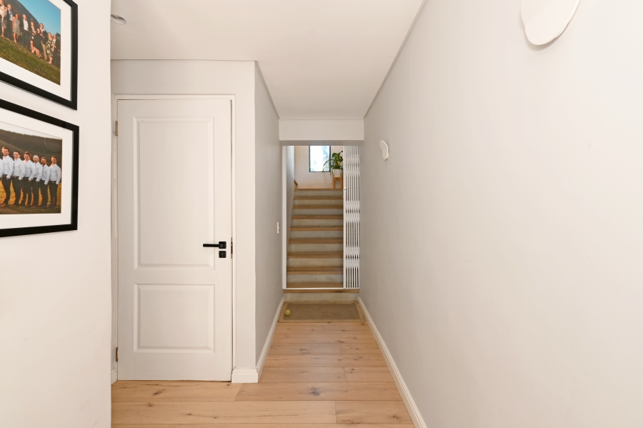 To Let 4 Bedroom Property for Rent in Newlands Western Cape